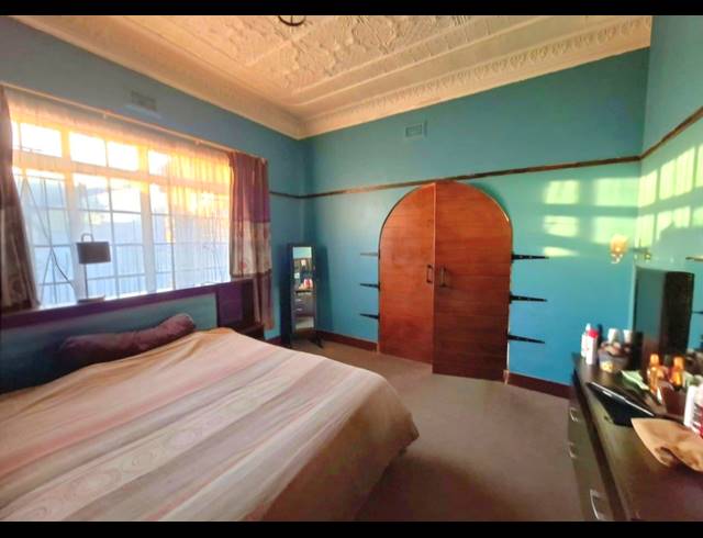 3 BEDROOM HOUSE FOR SALE IN SPRINGS CENTRAL